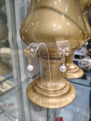 Brinco Lacinho Cravejado com Pérolas