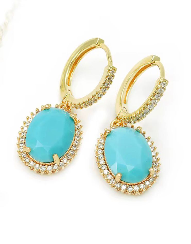 Brinco Cravejado Azul Turquesa